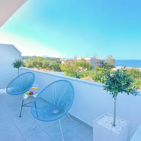 Navy Apartments Resmo